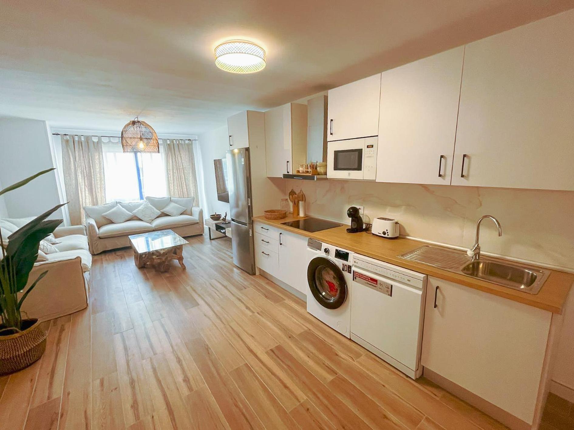 Chakra House Fuerteventura - Affordable Rooms In A Cozy Guesthouse Corralejo Exterior foto